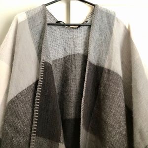 NWOT Eddie Bauer Shawl - Brown Plaid